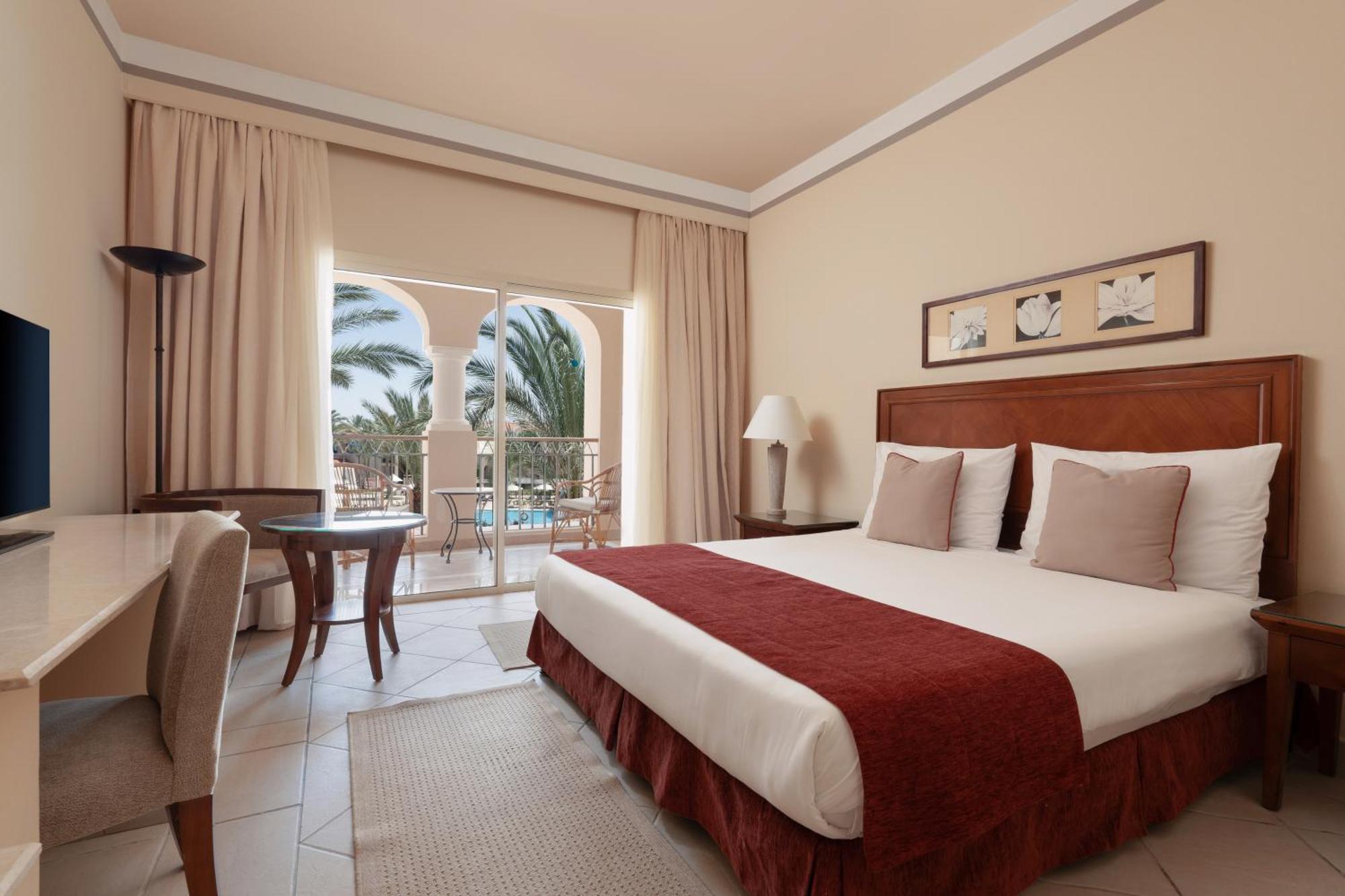 Family, Queen or Twin Bed, Pool View,1548463825:JPEG