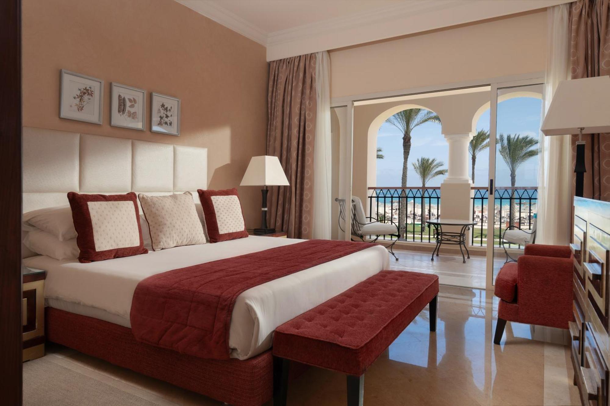 Executive Suite, Queen Bed, Sea View,1548467482:JPEG